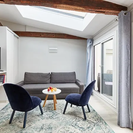 St Germain Des Pres With Balcony Appartamento