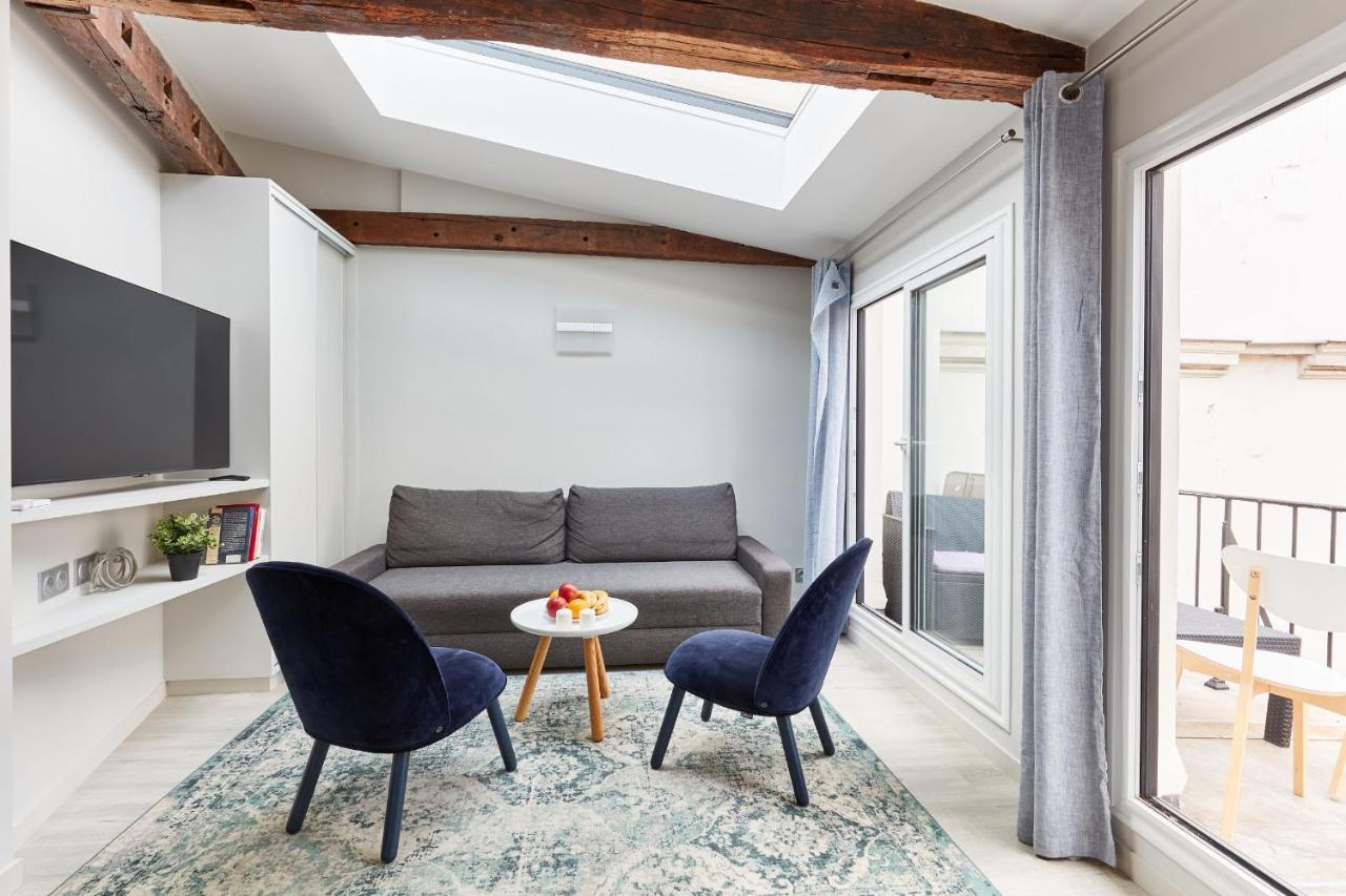 St Germain Des Pres With Balcony Appartamento